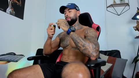 Snapshot of casticatheking chatting on March 7, 8:11 pm Matheo Brown online show from March 7, 8:11 pm