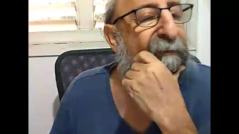 Snapshot of casual53 chatting on January 5, 1:04 pm casual53 online show from January 5, 1:04 pm