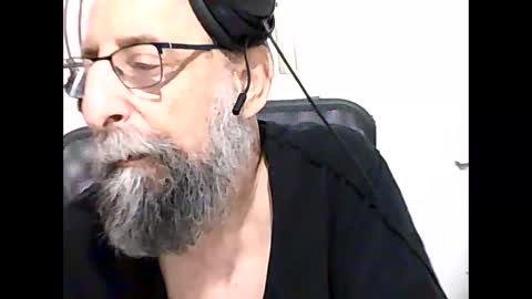 Snapshot of casual53 chatting on January 8, 1:31 pm casual53 online show from January 8, 1:31 pm