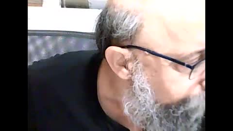 Snapshot of casual53 chatting on January 19, 3:29 am casual53 online show from January 19, 3:29 am