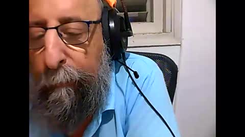 Snapshot of casual53 chatting on January 24, 3:32 am casual53 online show from January 24, 3:32 am