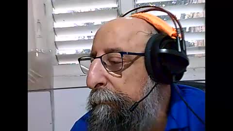Snapshot of casual53 chatting on February 4, 4:59 am casual53 online show from February 4, 4:59 am