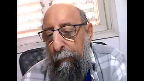 Snapshot of casual53 chatting on February 6, 6:40 am casual53 online show from February 6, 6:40 am