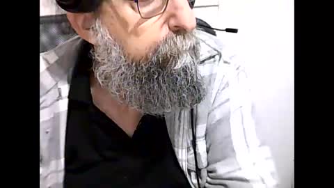 Snapshot of casual53 chatting on February 16, 3:05 pm casual53 online show from February 16, 3:05 pm