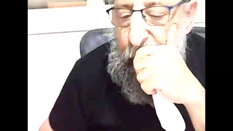 Snapshot of casual53 chatting on March 4, 3:33 am casual53 online show from March 4, 3:33 am