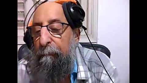 Snapshot of casual53 chatting on March 9, 3:27 pm casual53 online show from March 9, 3:27 pm