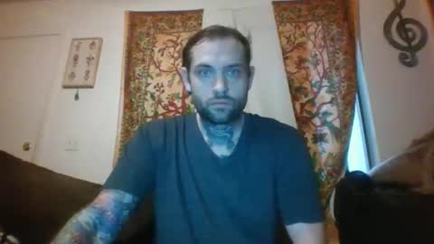 Snapshot of casualfrank chatting on November 19, 8:53 pm CasualFun online show from November 19, 8:53 pm