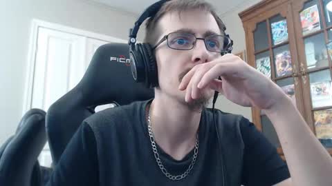 casuallycorrupt online show from November 15, 1:25 am