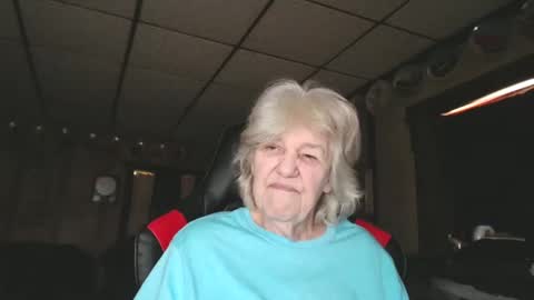 cat online show from December 26, 3:31 pm