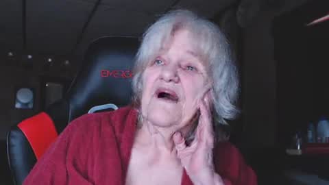 cat online show from January 4, 5:05 pm