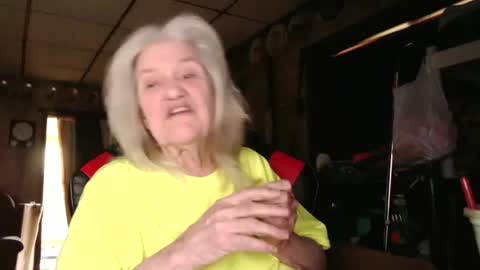 cat online show from October 19, 4:07 pm