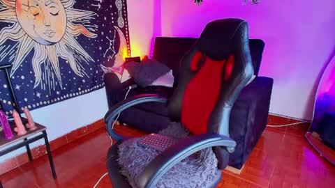 Karol  online show from June 17, 10:10 pm