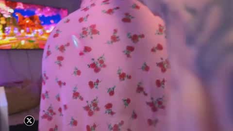 Snapshot of cat_didy chatting on April 1, 2:36 pm Didy online show from April 1, 2:36 pm