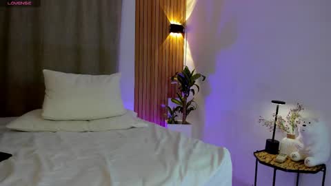 Snapshot of cat_sweet1 chatting on December 5, 6:00 am Cat Soy modelo independiente online show from December 5, 6:00 am