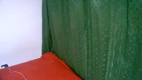 cat_woman22 online show from September 15, 2:44 am