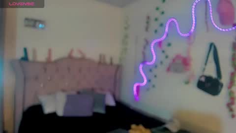 Snapshot of cata__mw chatting on February 23, 7:11 pm cata__mw online show from February 23, 7:11 pm