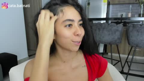 Snapshot of cata_batnati chatting on December 1, 10:43 pm Catalina online show from December 1, 10:43 pm