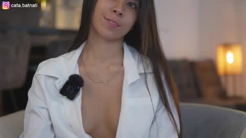 Catalina online show from November 8, 5:01 pm