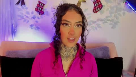 Snapshot of cata_greenn chatting on December 20, 9:06 pm Cata green model independient online show from December 20, 9:06 pm