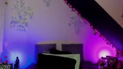 Snapshot of cata_greenn chatting on January 22, 9:54 pm Cata green model independient online show from January 22, 9:54 pm