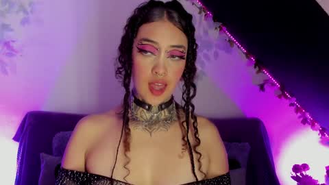 Snapshot of cata_greenn chatting on January 28, 12:47 am Cata green model independient online show from January 28, 12:47 am