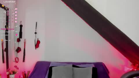 Snapshot of cata_greenn chatting on March 11, 12:44 am Cata green model independient online show from March 11, 12:44 am