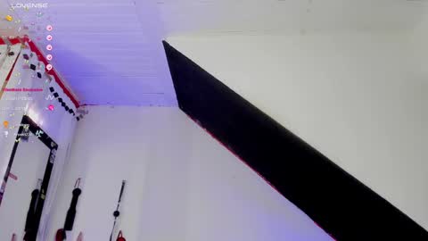 Snapshot of cata_greenn chatting on March 12, 9:24 pm Cata green model independient online show from March 12, 9:24 pm