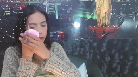 Snapshot of catalella_ar chatting on April 2, 3:26 am Queen Catalella online show from April 2, 3:26 am