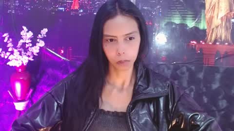 Snapshot of catalella_ar chatting on June 2, 3:19 am Queen Catalella online show from June 2, 3:19 am