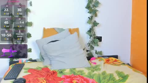 cataleya19__ online show from October 8, 10:24 am