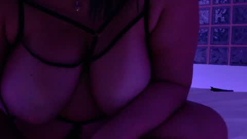 Snapshot of cataleya2026 chatting on May 15, 11:34 pm Luna Velvet online show from May 15, 11:34 pm