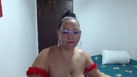 Snapshot of cataleya_ardiente1 chatting on December 3, 12:06 pm isabel online show from December 3, 12:06 pm