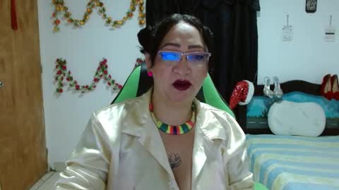 Snapshot of cataleya_ardiente1 chatting on December 13, 9:02 am isabel online show from December 13, 9:02 am