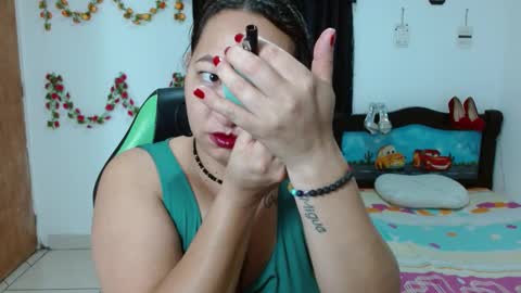Snapshot of cataleya_ardiente1 chatting on January 15, 8:20 am isabel online show from January 15, 8:20 am