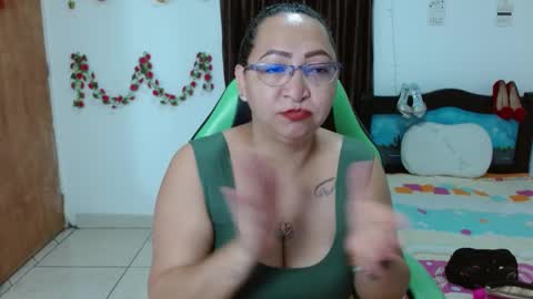 Snapshot of cataleya_ardiente1 chatting on January 30, 9:47 pm isabel online show from January 30, 9:47 pm