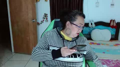 Snapshot of cataleya_ardiente1 chatting on January 31, 9:27 am isabel online show from January 31, 9:27 am