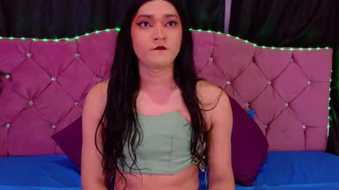 Snapshot of cataleya_divine chatting on May 13, 11:51 am Cata Prins online show from May 13, 11:51 am