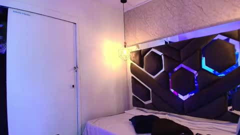 Cataleya online show from February 3, 11:04 am