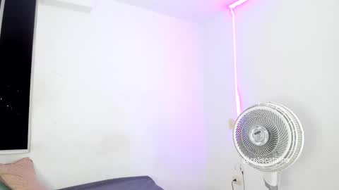 celiscatalina instagram online show from November 6, 11:04 pm