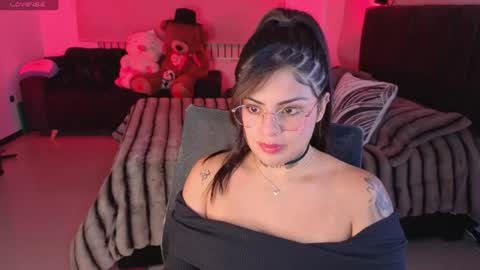 Snapshot of catalina_mart chatting on June 16, 1:19 am Catalina online show from June 16, 1:19 am