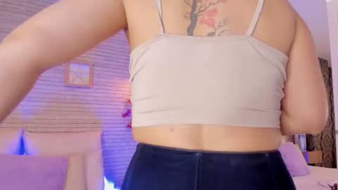 Snapshot of catalinnathompson chatting on October 19, 11:44 am CatalinnaThompson online show from October 19, 11:44 am