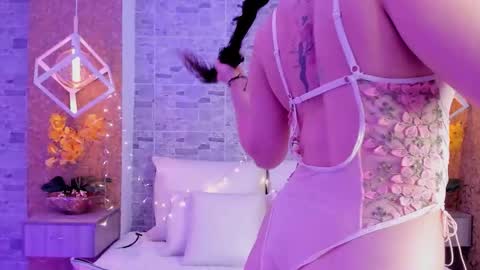 Snapshot of catalinnathompson chatting on November 16, 11:49 am CatalinnaThompson online show from November 16, 11:49 am