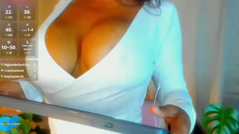 Caterine Zapata  online show from March 9, 10:30 am