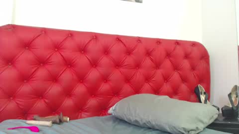 cathalina online show from February 3, 7:00 pm