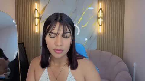 Snapshot of catherine_b_ chatting on October 8, 8:28 pm catherin online show from October 8, 8:28 pm