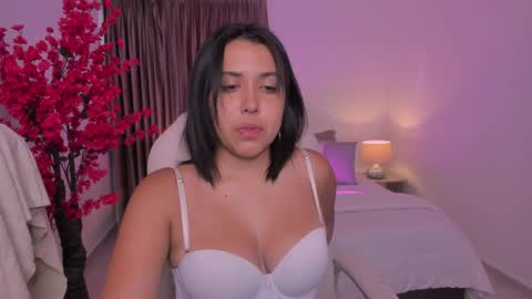 Snapshot of catherine_reid chatting on March 29, 11:43 am Cathe online show from March 29, 11:43 am