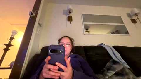 CuriousCate online show from May 3, 12:16 am