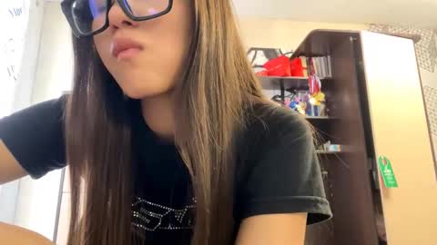 Snapshot of catherinepirs chatting on March 14, 7:47 am catherinepirs online show from March 14, 7:47 am