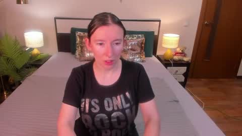 Catrin online show from July 5, 2:29 am
