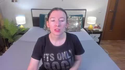 Catrin online show from July 6, 2:52 am